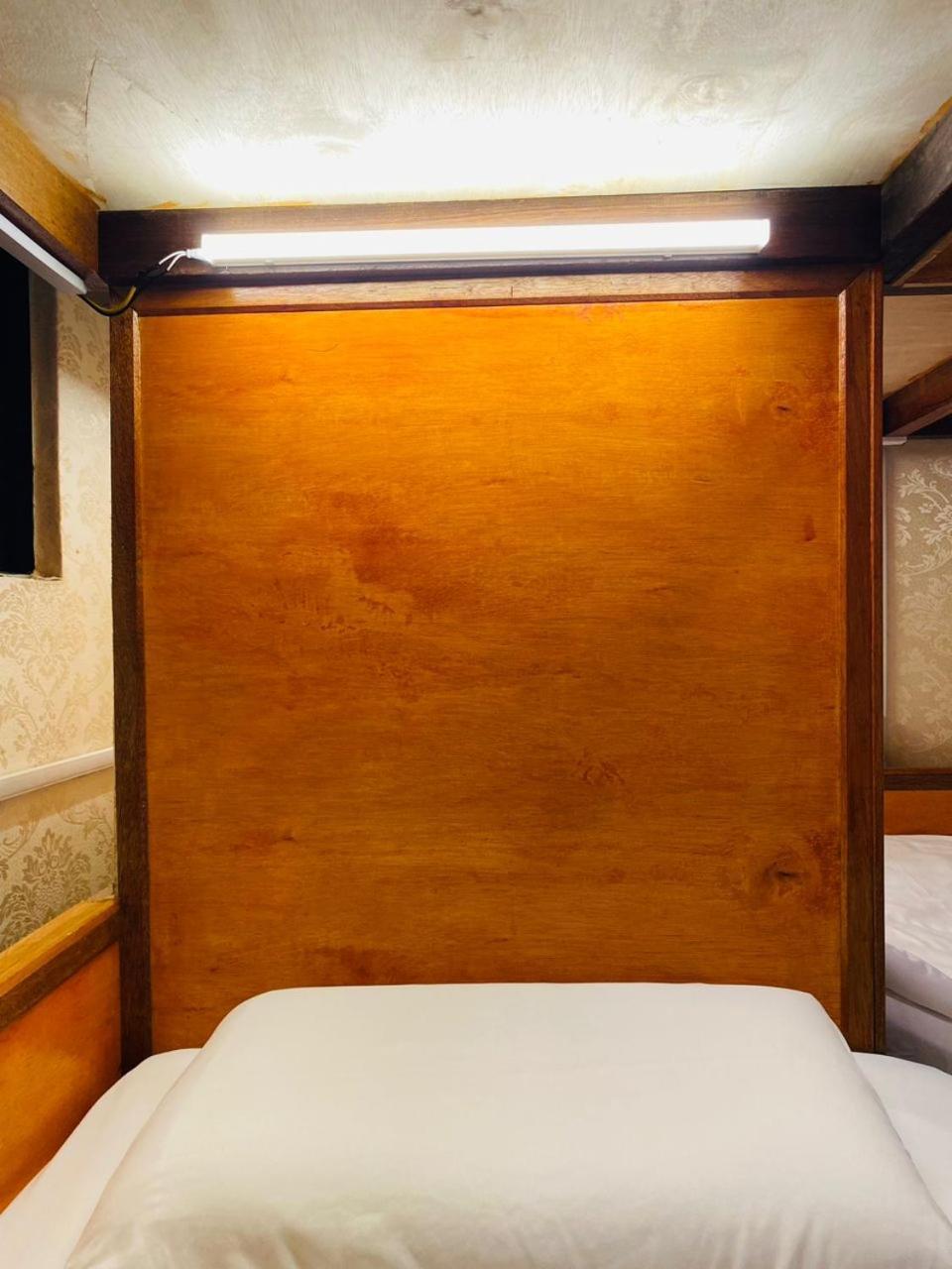 H2 Worldpackers , The Social Hotel Kota Kinabalu Eksteriør billede