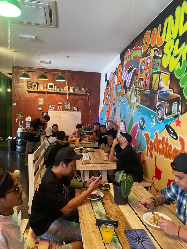 H2 Worldpackers , The Social Hotel Kota Kinabalu Eksteriør billede