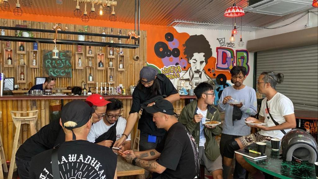 H2 Worldpackers , The Social Hotel Kota Kinabalu Eksteriør billede
